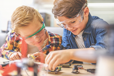 /images/vamospormas/bgposgrados.png?06:27:40pm